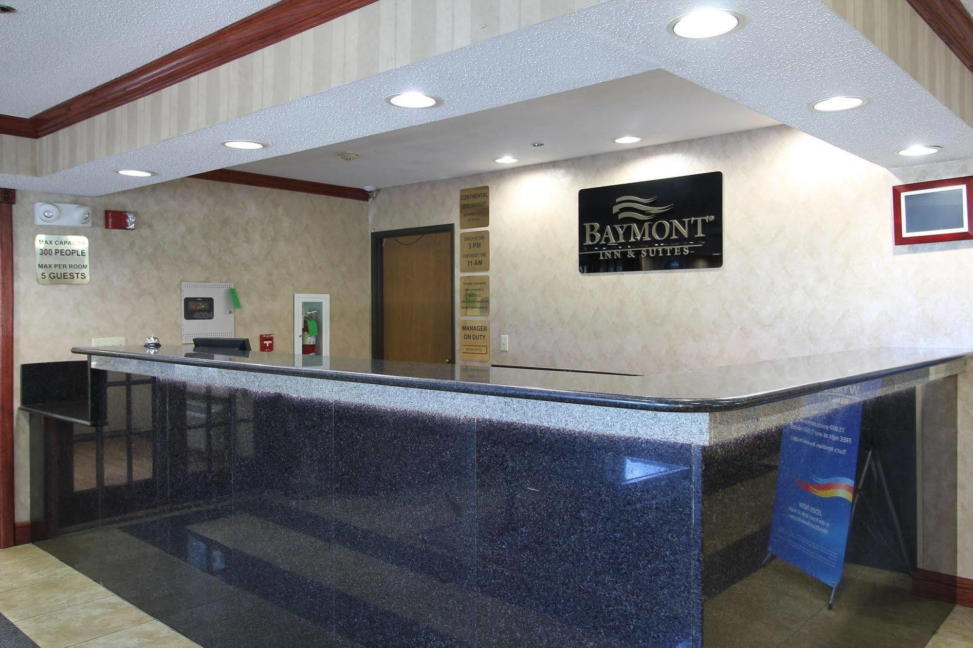 Baymont By Wyndham Muskegon Hotel Kültér fotó