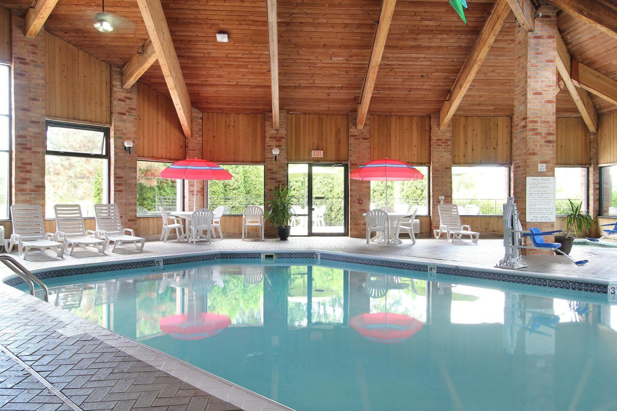 Baymont By Wyndham Muskegon Hotel Kültér fotó